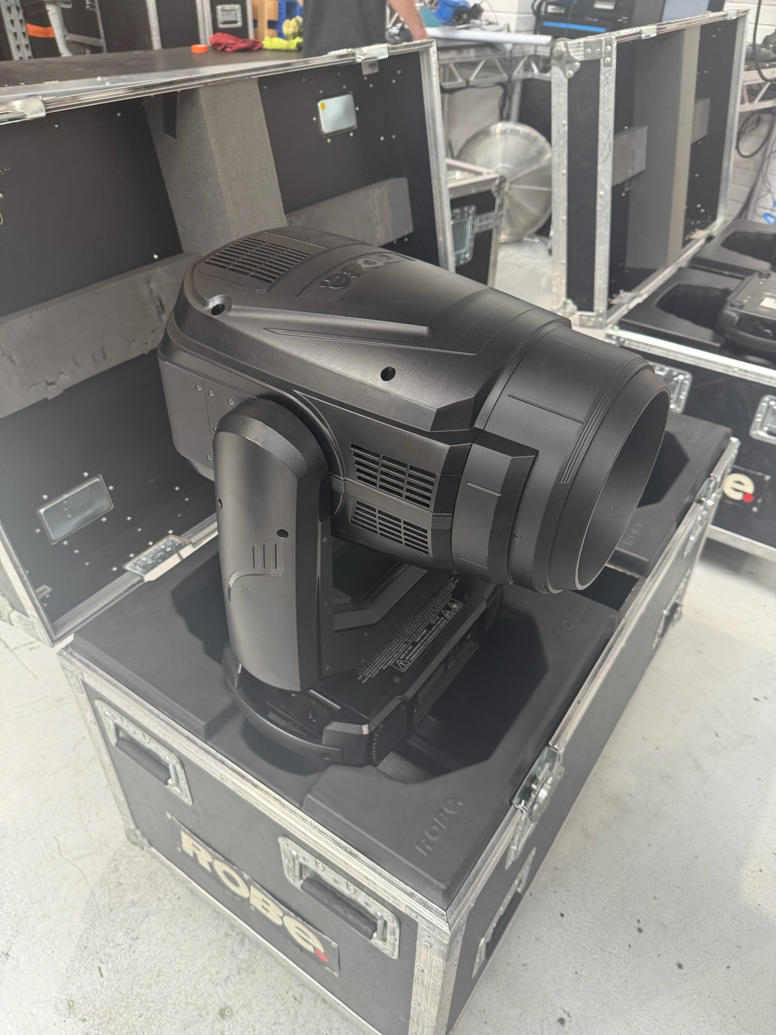 Robe MegaPointe thumbnail 2